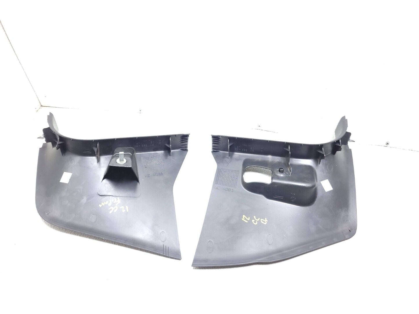 09 10 11 12 Volkswagen Cc Front Door Lower Kick Panel Cover Left & Right OEM