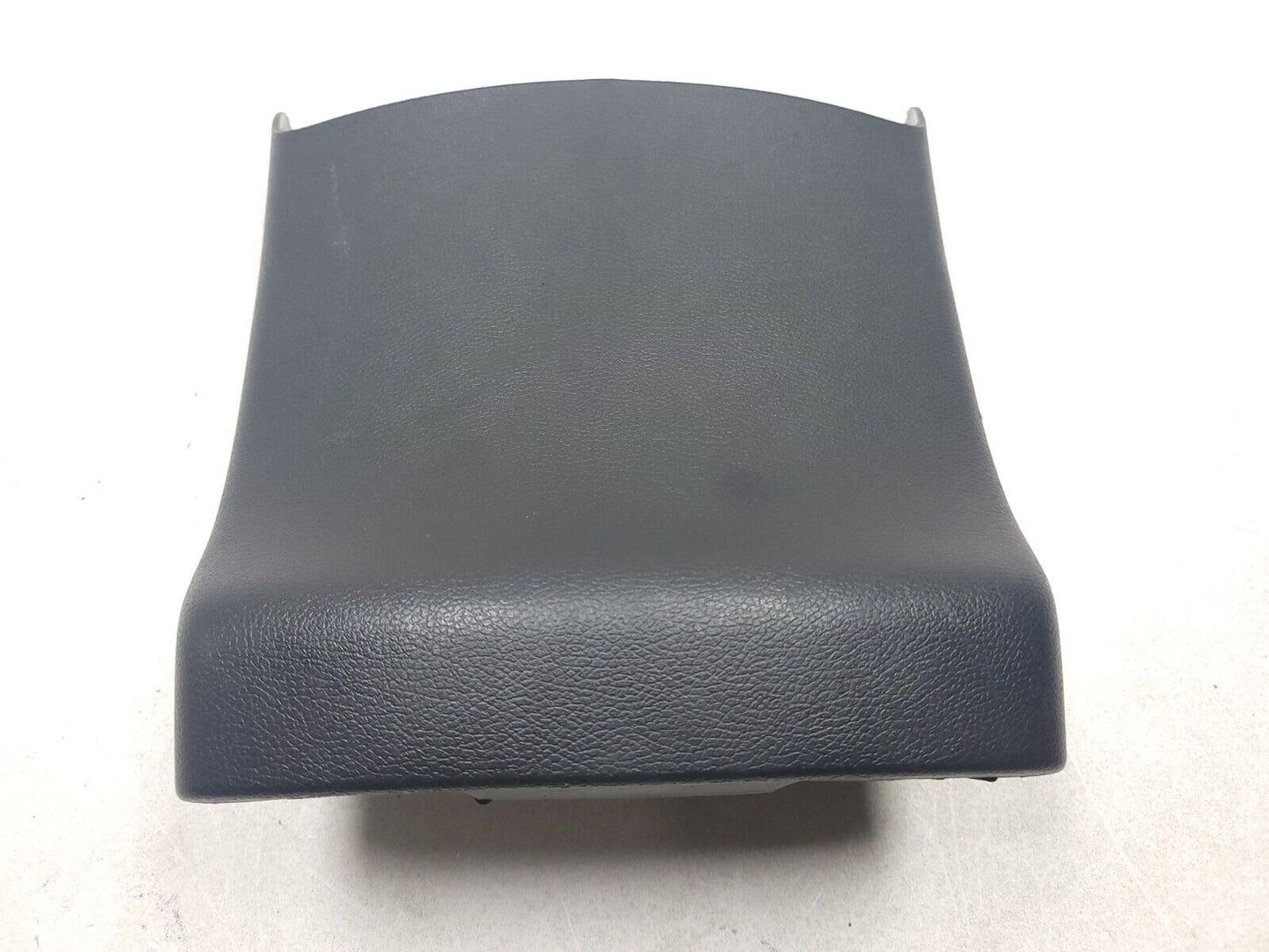 2013-2016 Genesis Coupe Center Console Rear Trim Panel 84641-2m000 OEM