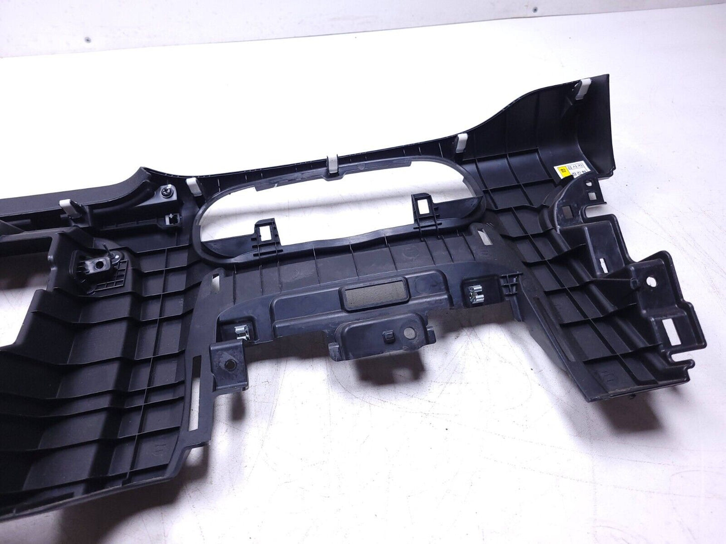 20 21 22 Hyundai Venue Dash Panel Trim Rigth Passenger Side OEM