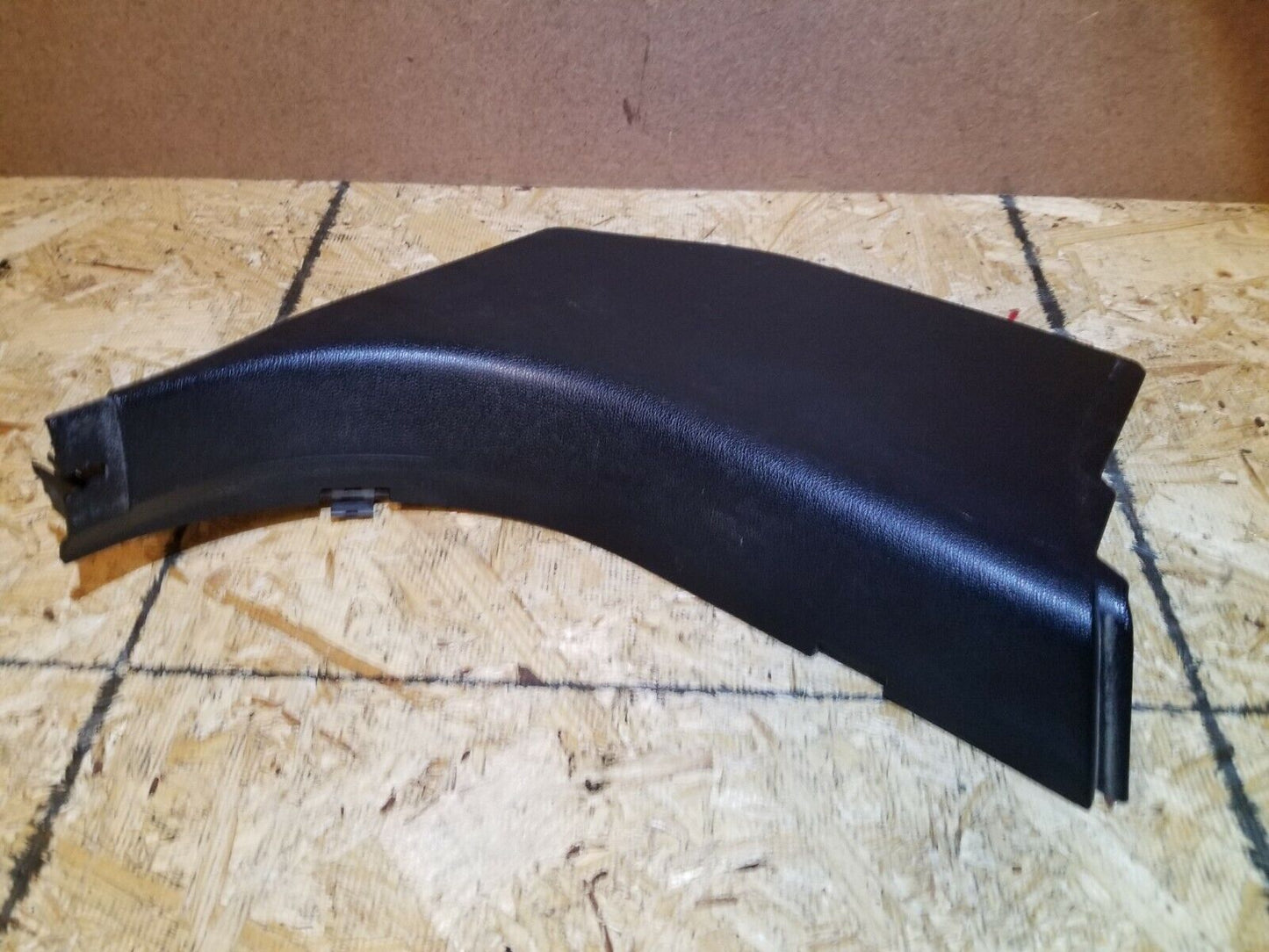 07 08 09 10 Mercedes R350 Front Right Pass Side A Pillar Kick Panel Cover OEM