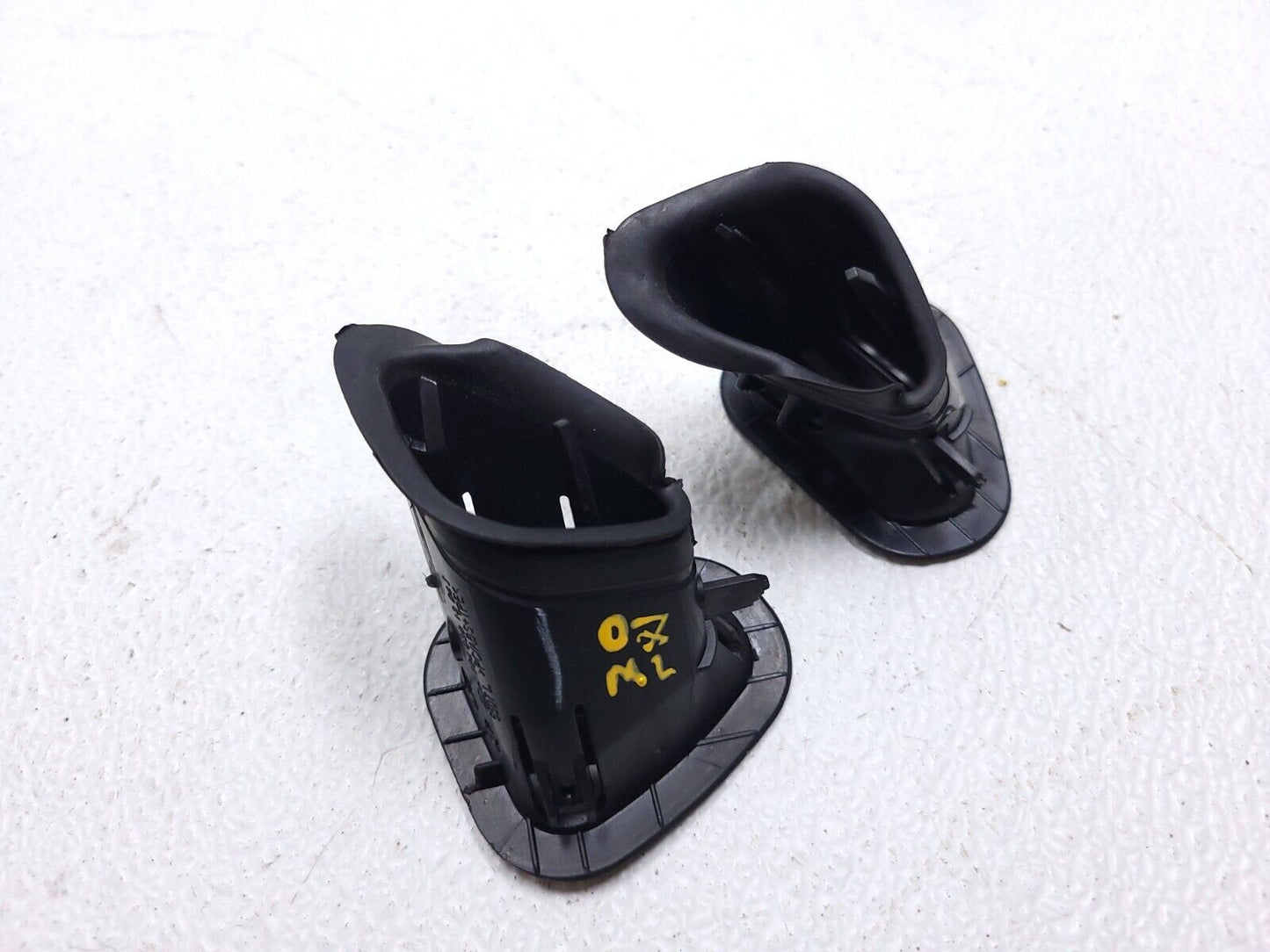 06 07 08 09 10 11 Mercedes Ml500 Dash Defroster Air Vent Left & Right Pair OEM