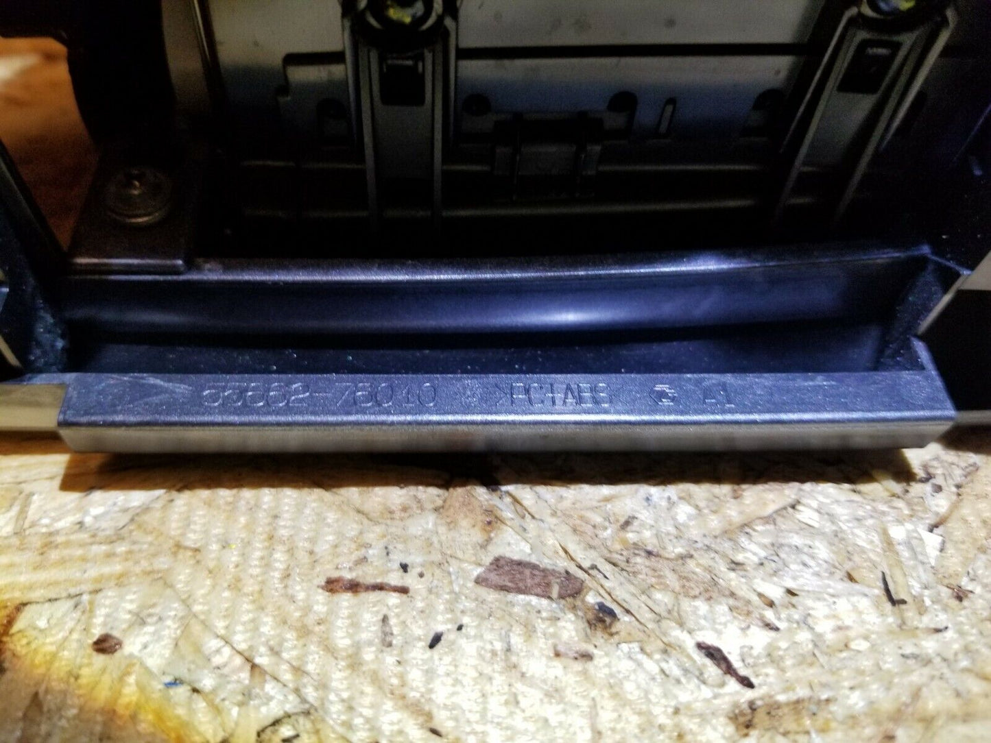 11 12 13 14 15 Lexus CT200h Front Left Driver Side Dash Air Vent OEM
