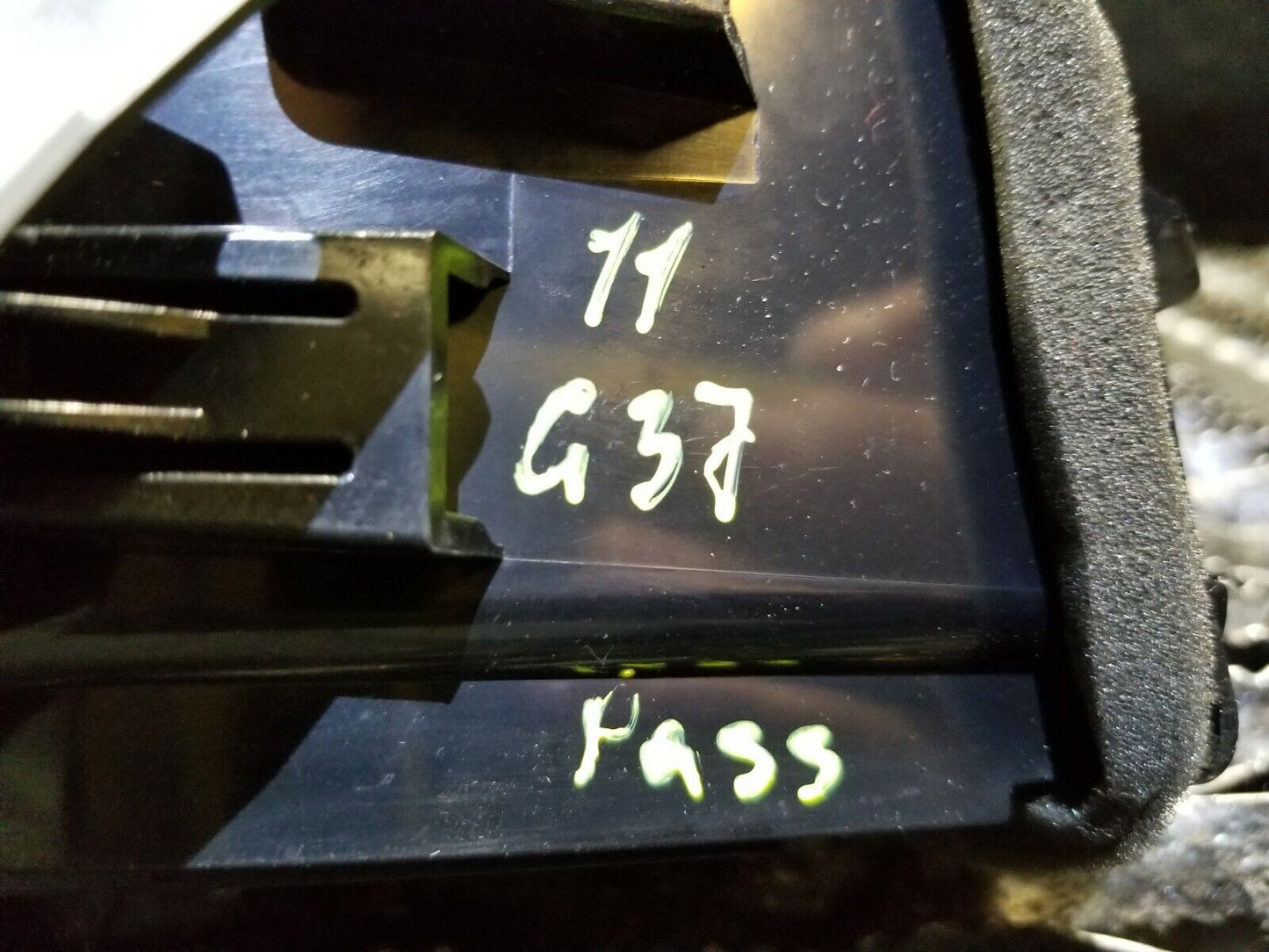 10 11 12 13 Infiniti G37 Coupe Right Pass Dash Air Vent OEM 99k