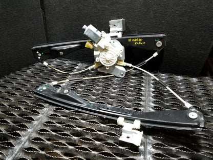 08 09 10 11 12 Chevy Malibu Front Right Pass Door Window Regulator W/ Motor OEM