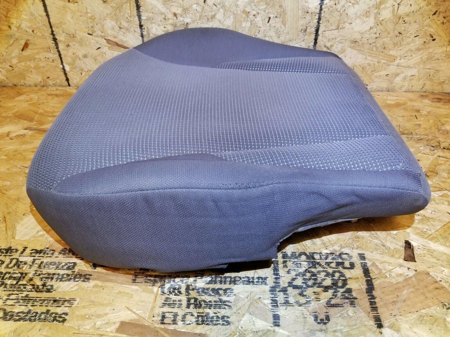 07 08 09 Hyundai Tucson Front Left Driver Seat Lower Cushion OEM 89k