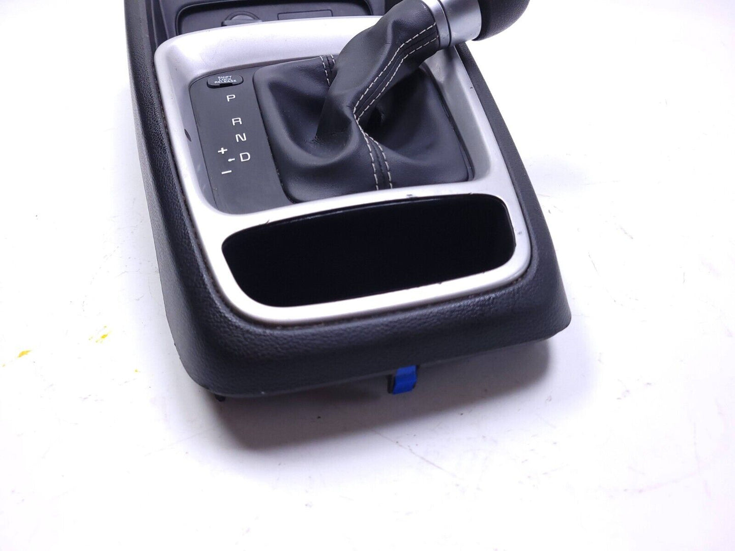 20 21 22 Hyundai Venue Center Console Trim Gear Shifter Boot Knob OEM