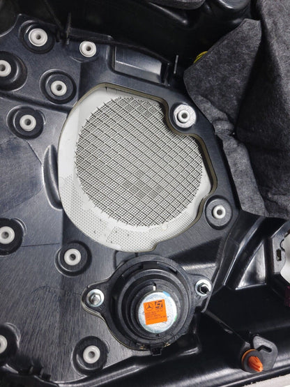 2011 - 2015 Mercedes E350 W212 Front Door Trim Panel Right Passenger Side OEM