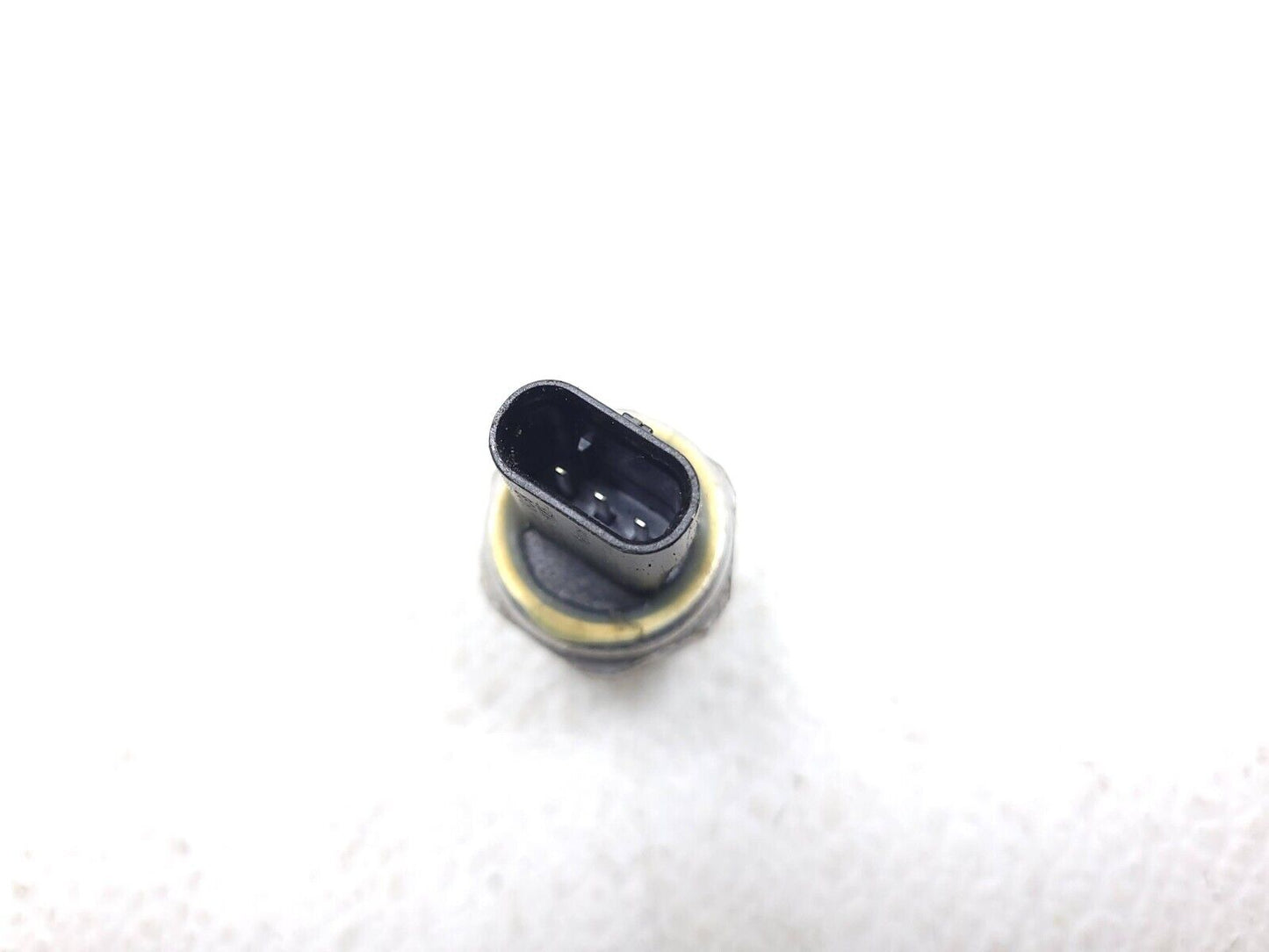 2016 - 2018 Cadillac Atsoil Pressure Sensor 12661808 2.0l OEM