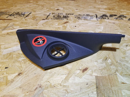 05 06 07 Volvo S40 Dash End Cap Trim Right Passenger Side OEM