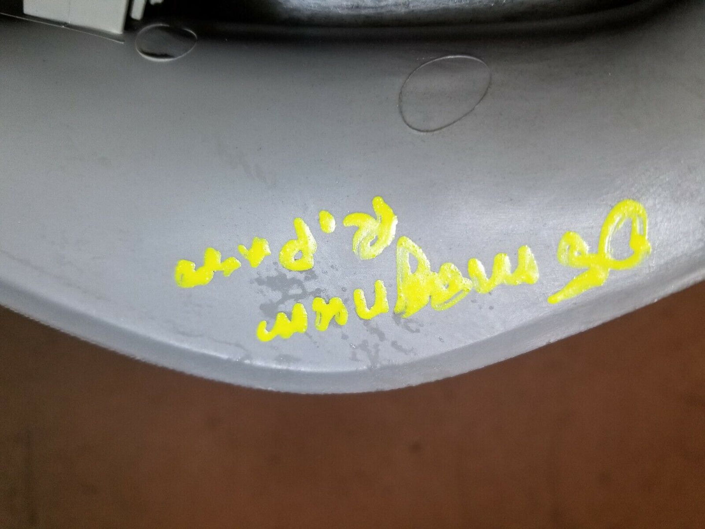 05 06 07 Dodge Magnum Rear Right Passenger Side C Pillar Upper Trim Cover OEM