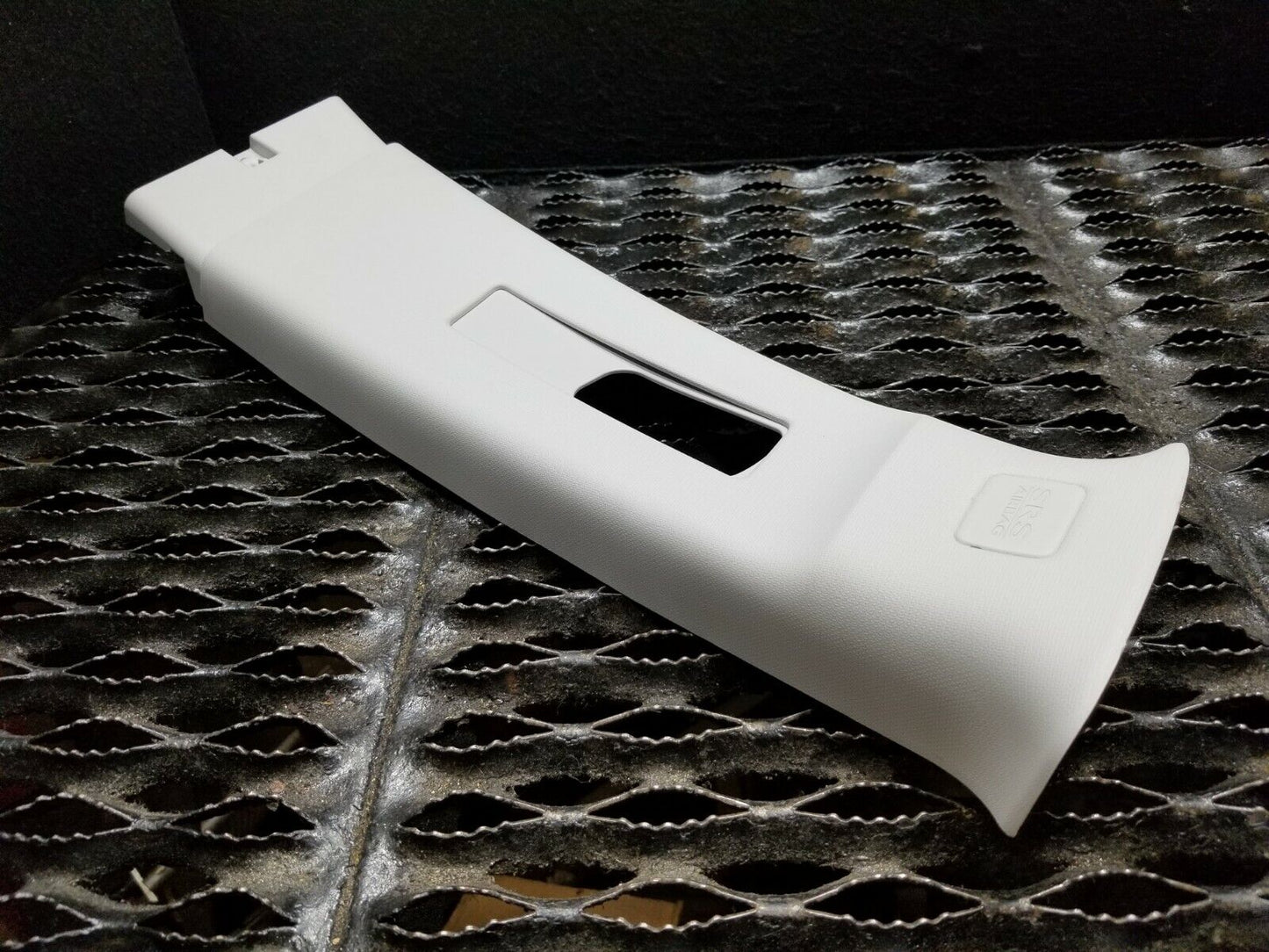 11 12 13 Subaru Forester Passenger Right Rh B Pillar Trim Cover Panel OEM 33k