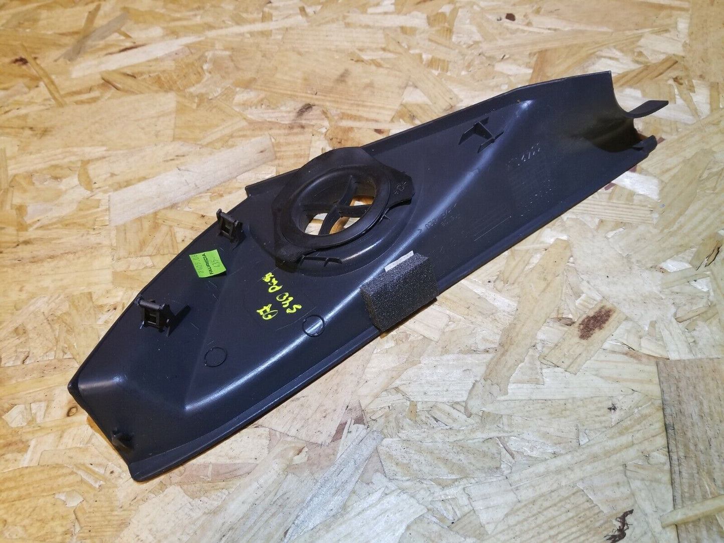 05 06 07 Volvo S40 Dash End Cap Trim Right Passenger Side OEM