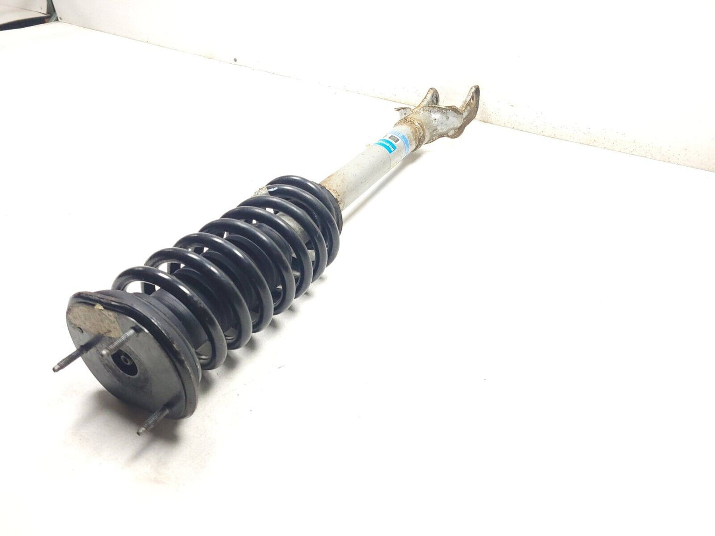 11-13 Grand Cherokee Shock Strut Front Driver