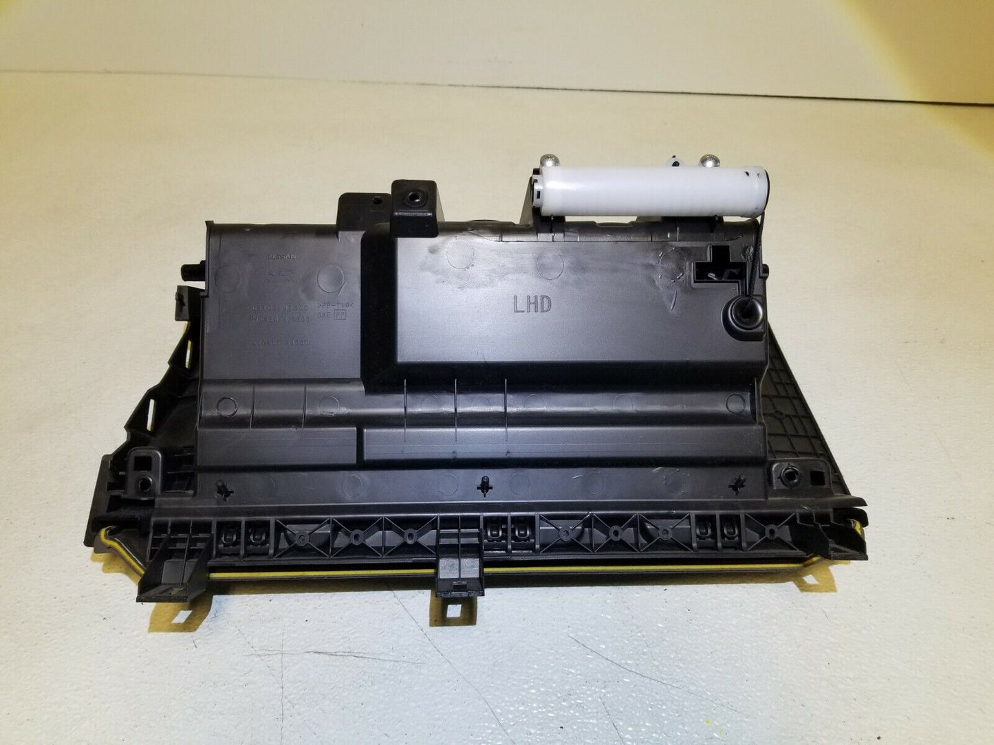10 11 12 13 Infiniti G37 Coupe Dash Glove Box 68102 Jk600 OEM 99k