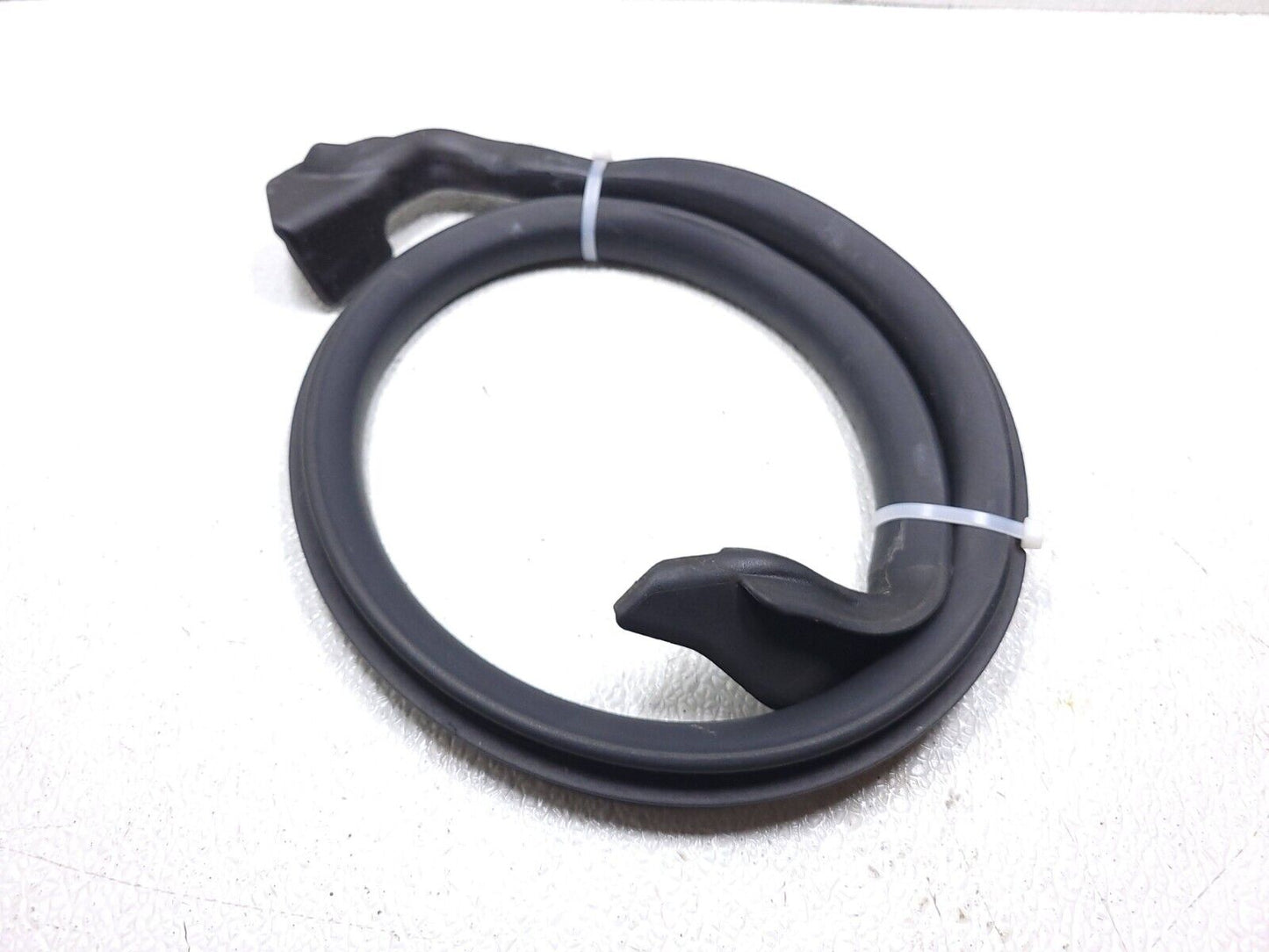 18 19 20 21 22 Honda Odyssey Weatherstrip Seal Rigth Passenger Side OEM