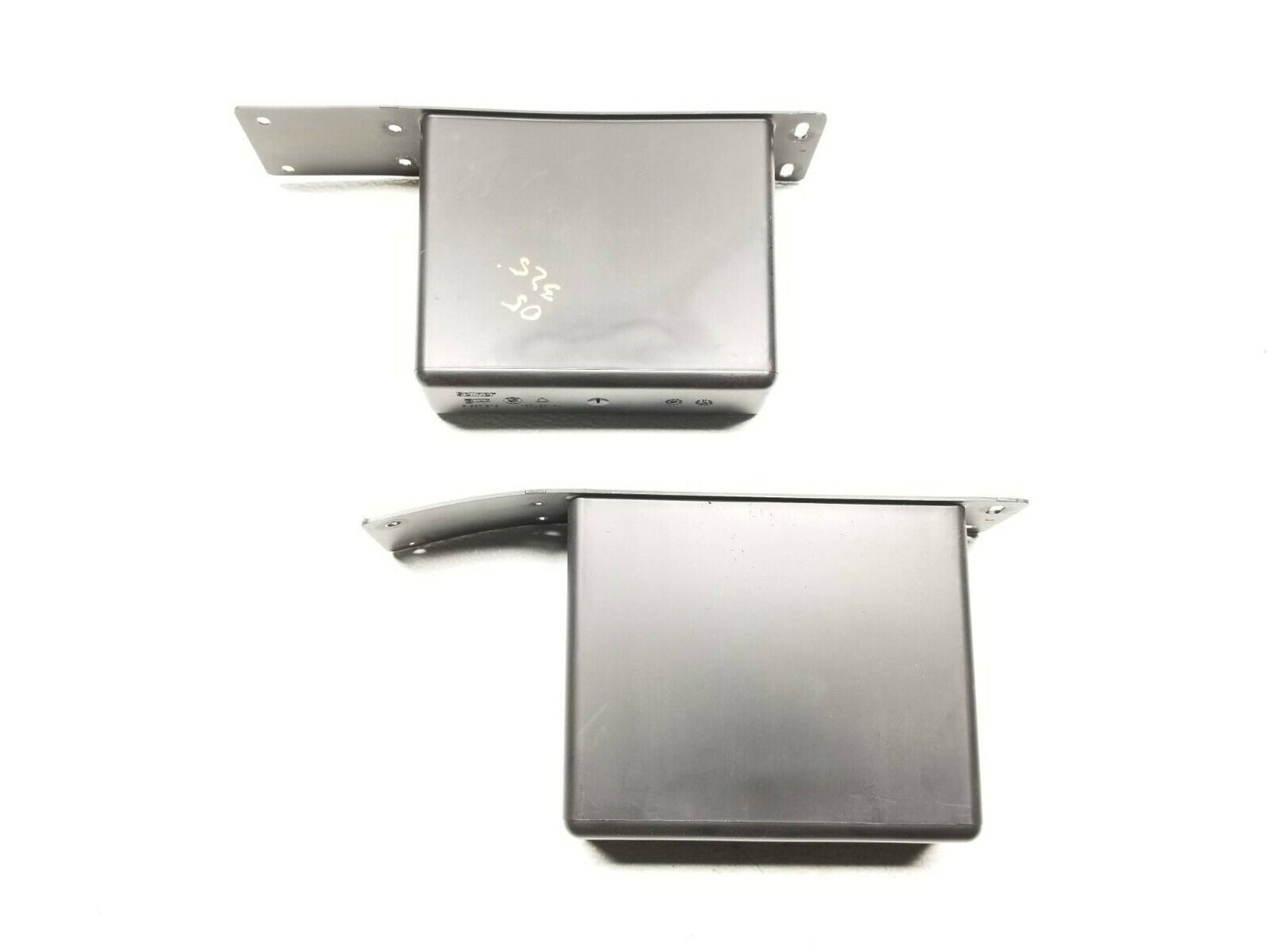 01 02 03 04 05 BMW E46 325xi Trunk Cubby Tray Slot Pair OEM