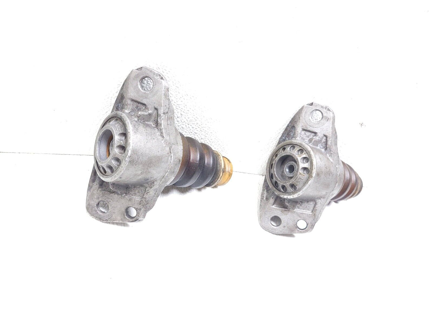 09 10 11 12 Volkswagen Cc Rear Shock Mount Dust Bump Stops OEM