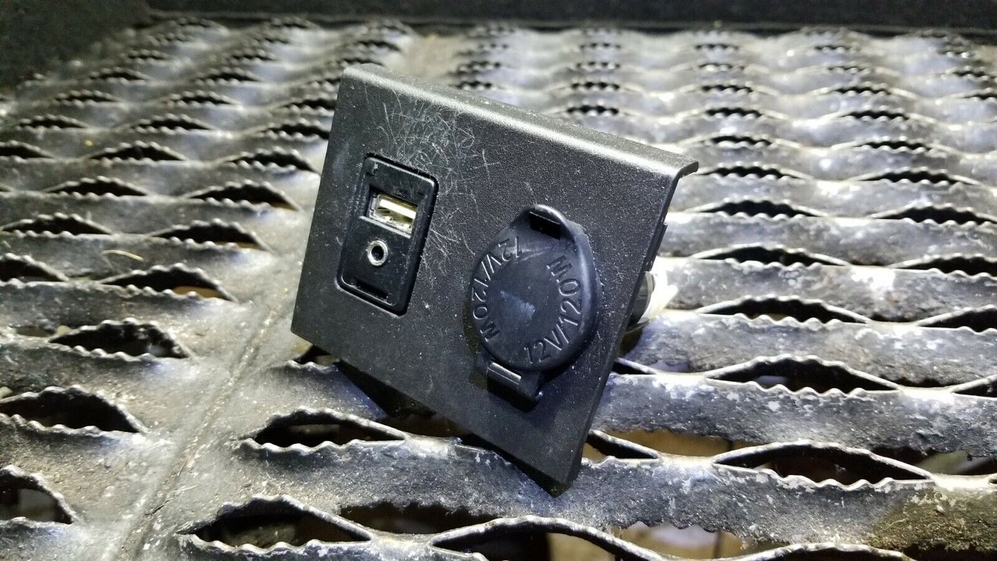 12 13 14 15 Toyota Prius Center Compartment Auxiliary Outlet Aux Usb Plug OEM