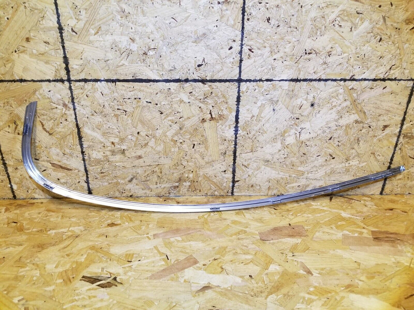 04 05 06 07 BMW 530xi E60 Rear Door Chrome Trim Molding Passenger Side Right OEM