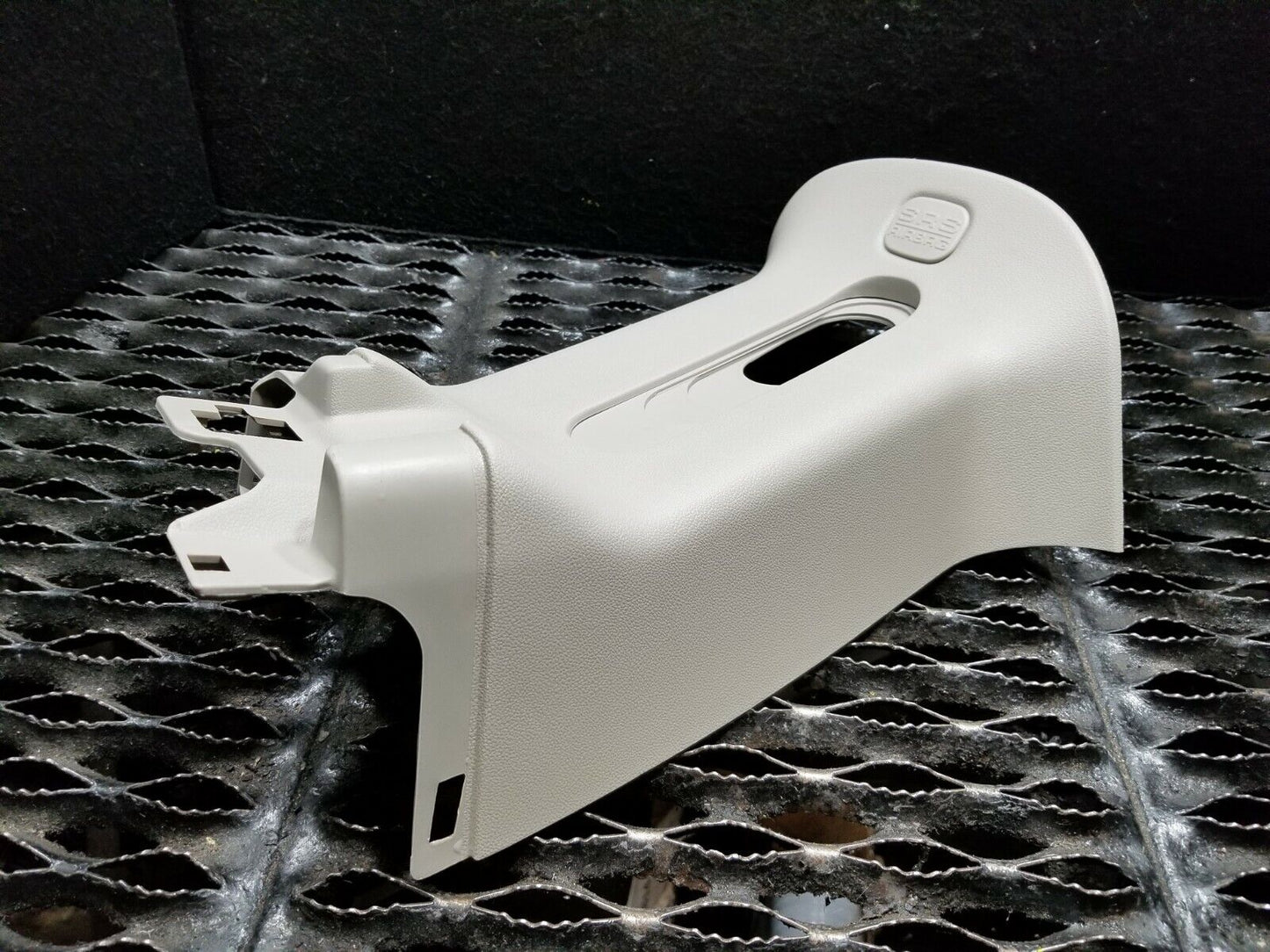 14 2014 Dodge Grand Caravan Rear Upper B Pillar Trim Cover Right Pass Side OEM