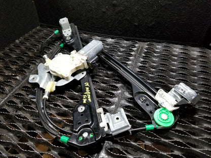 05 06 07 Dodge Magnum Front Right Passenger Door Window Regulator & Motor OEM