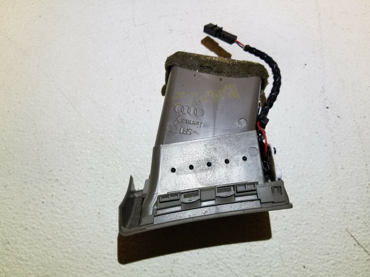 06 07 08 Audi A4 Right Passenger Dashboard AC Heater Air Vent Grille OEM 85k