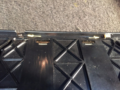 02 03 04 05 BMW 745i E65 Rear Seat Cup Holder  OEM