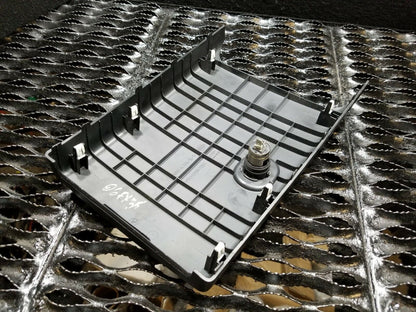 06 07 08 Infiniti Fx35 Center Console Rear Trim Panel With Power Unit OEM