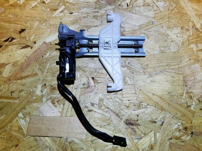 04 05 06 07 BMW 530xi E60 Front Seat Headrest Motor Driver Left OEM