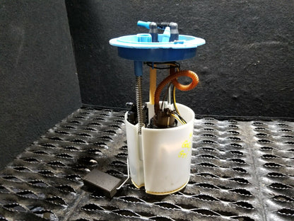 10 11 12 13 VW Golf GTI 2.0l Fuel Pump OEM