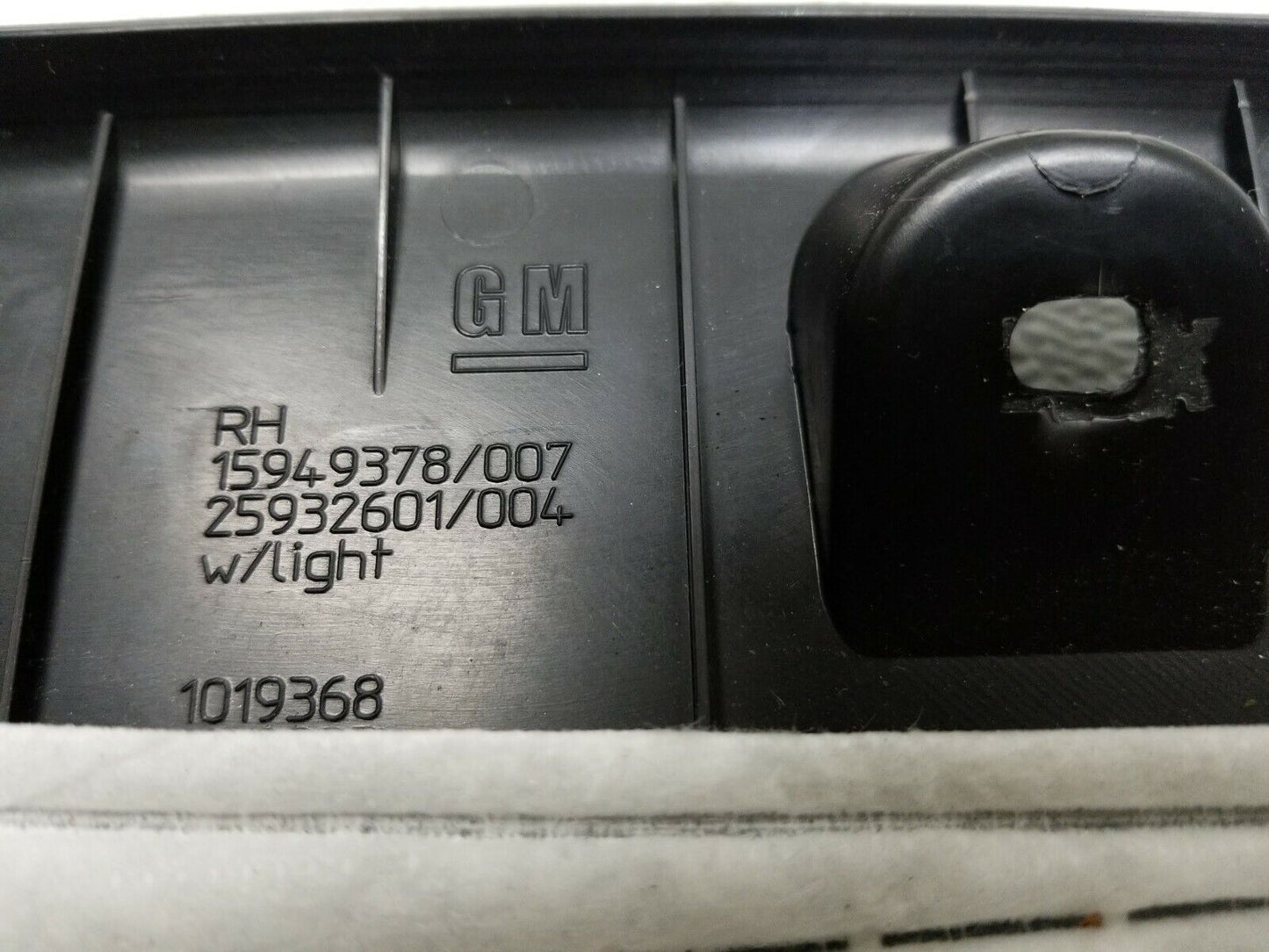 14 15 16 17 GMC Terrain Right Pass Side Dash Lower Trim Panel OEM 14k