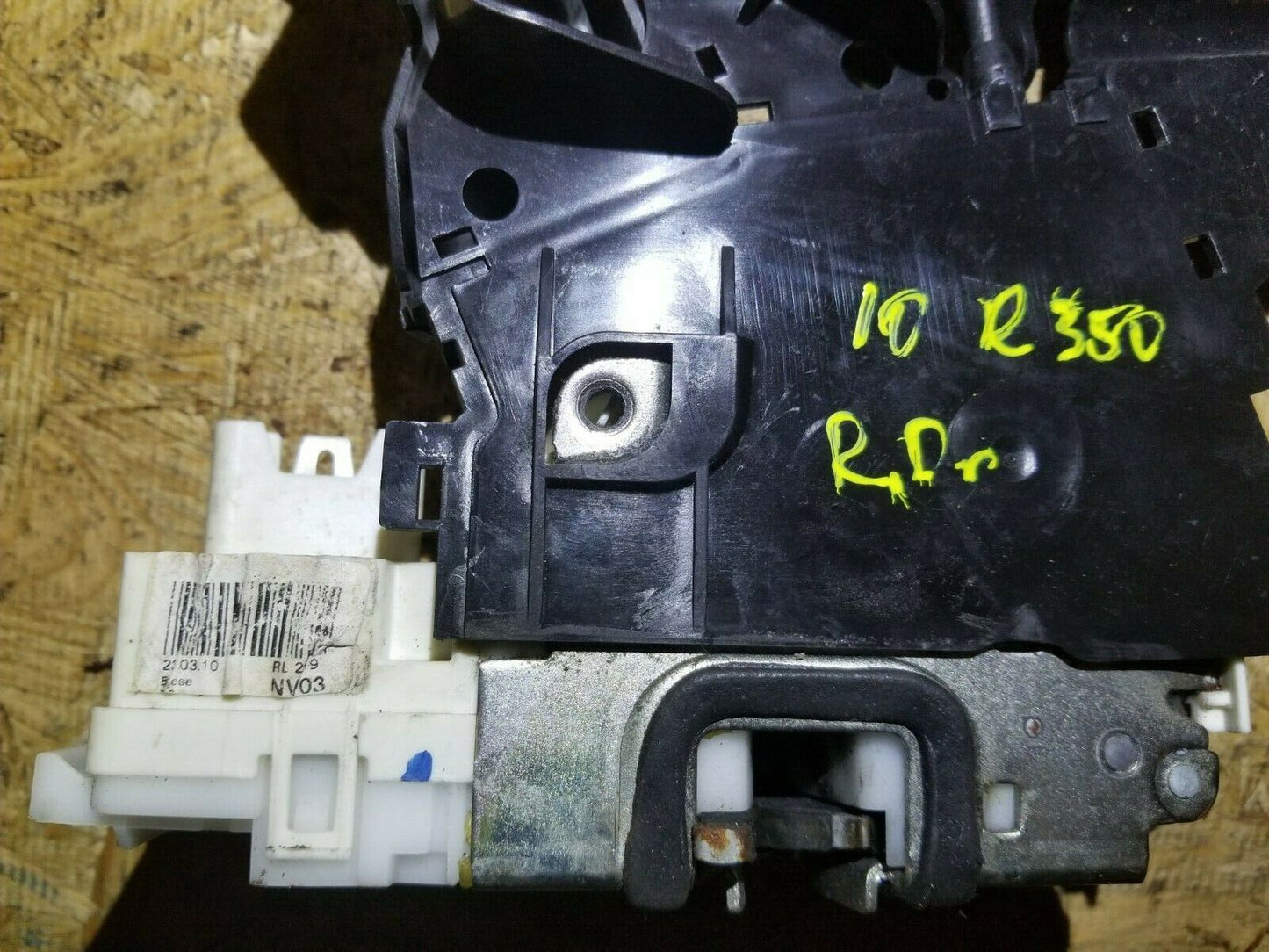 07 08 09 10 Mercedes R350 Rear Left Driver Door Lock Latch OEM