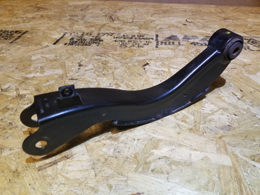 15 16 17 Chevrolet Equinox Rear Upper Control Arm Driver Side Left OEM 24k