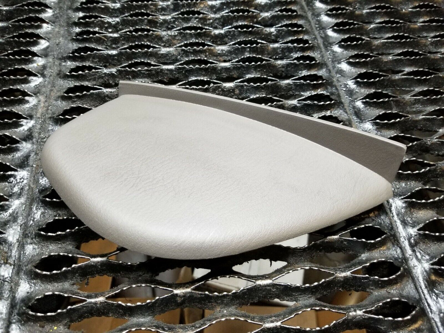 04 05 06 Chrysler Sebring Convertible Dash End Cap Cover Right Pass Side OEM