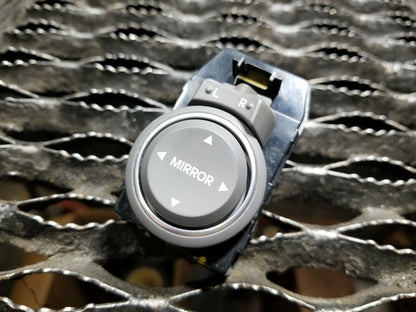 10 11 12 13 14 Hyundai Sonata Power Side View Mirror Switch OEM 55k