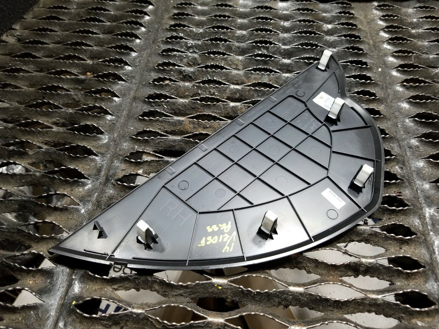 12 13 14 15 16 Hyundai Veloster Dash End Cap Cover Right Pass Side OEM