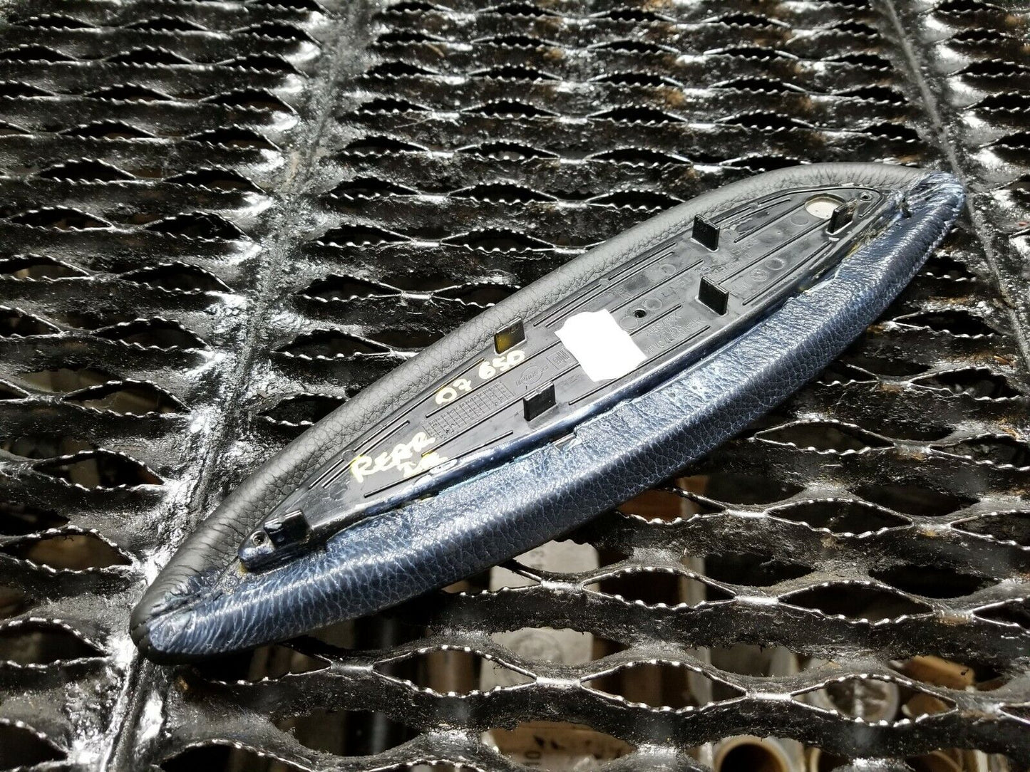 06 07 08 09 10 BMW 650i E63 Rear Armrest Cover Driver Side Left 7115488 OEM