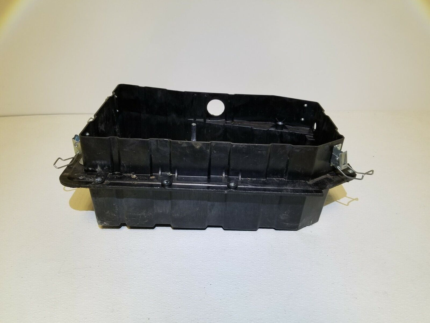 13 14 15  Audi Q7 3.0l Battery Tray OEM 87k Miles