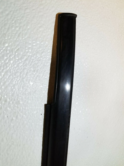 13 14 15 16 Nissan Versa Sdn Rear Right Pass Door Window Belt Seal Molding OEM