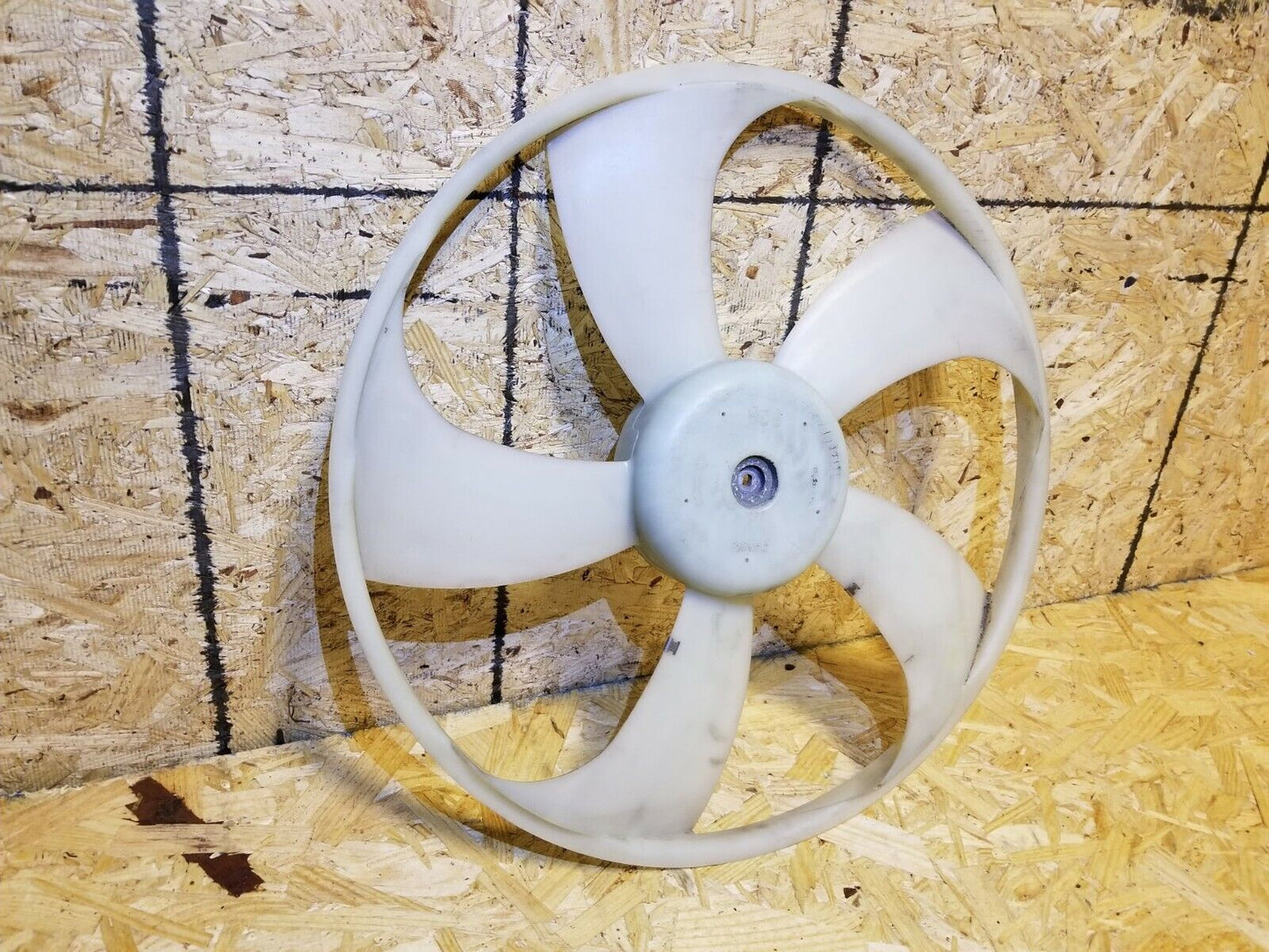06 07 08 09 Cadillac STS Radiator Cooling Fan Blade OEM
