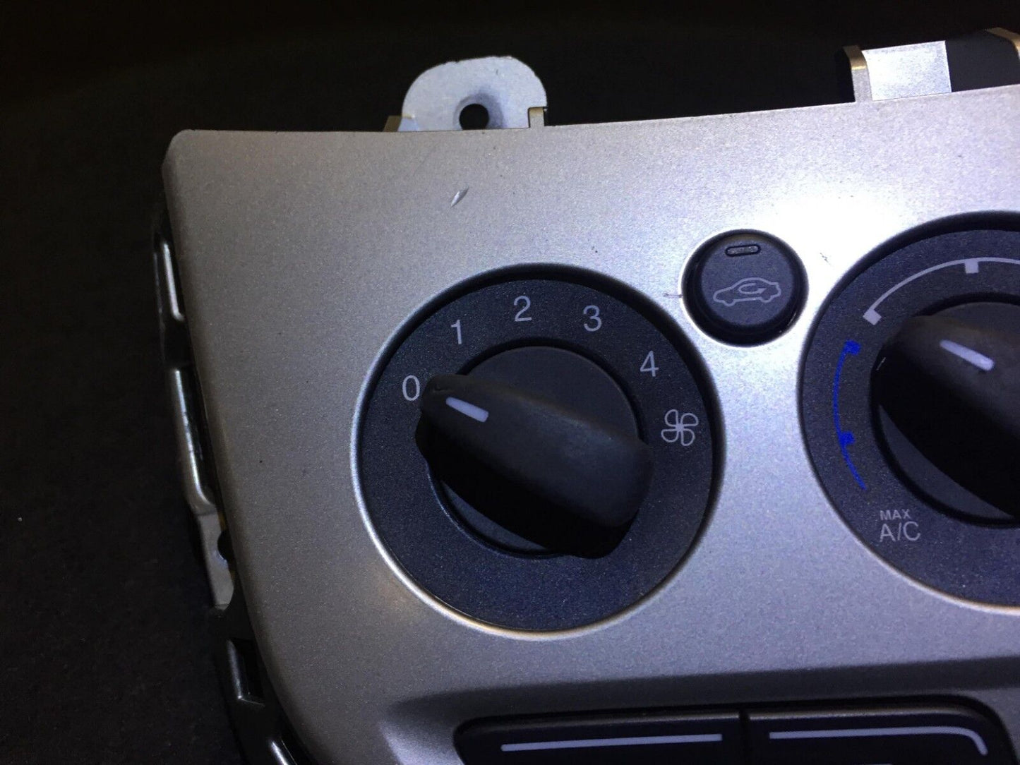 2012 2013 Ford Focus A/c Heater Climate Temperature Control OEM #33 31k