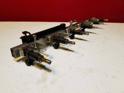 07 08 09 10 BMW E60 528i Fuel Rail W/ Injectors OEM N52