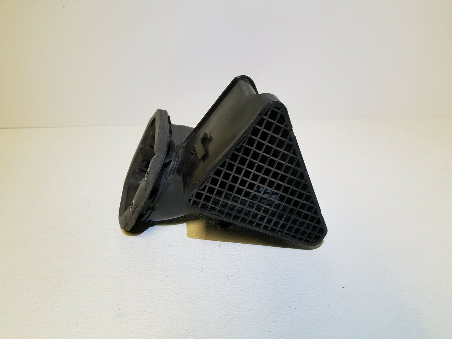 13 14 15  Audi Q7 3.0t  Air Intake Duct 7l0819049 OEM 87k Miles