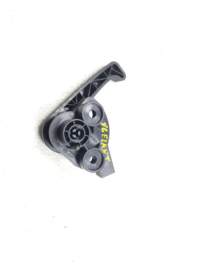 14 15 16 Hyundai Elantra Hood Release Handle OEM