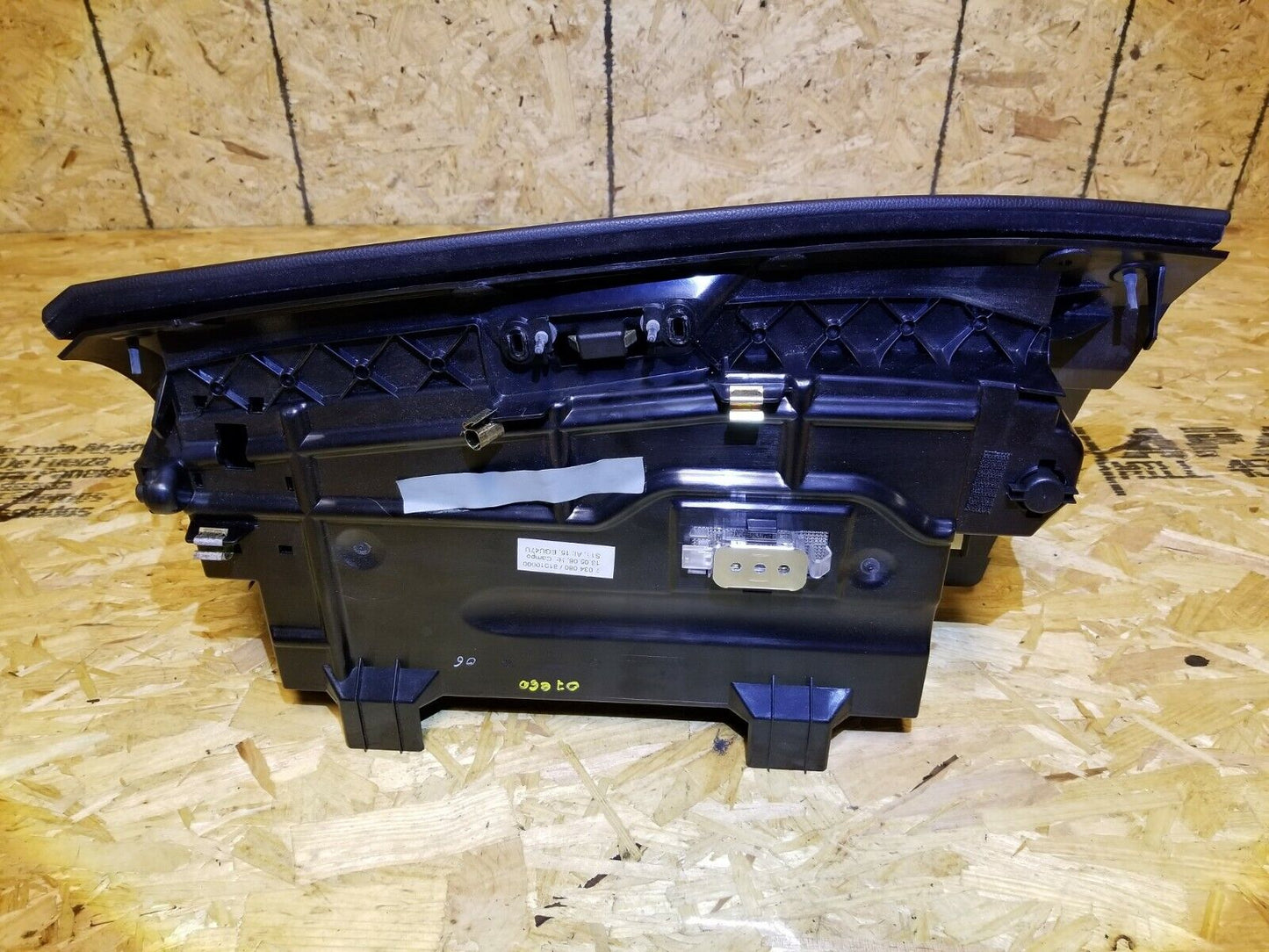 04 05 06 07 BMW 530xi E60 Glove Box OEM