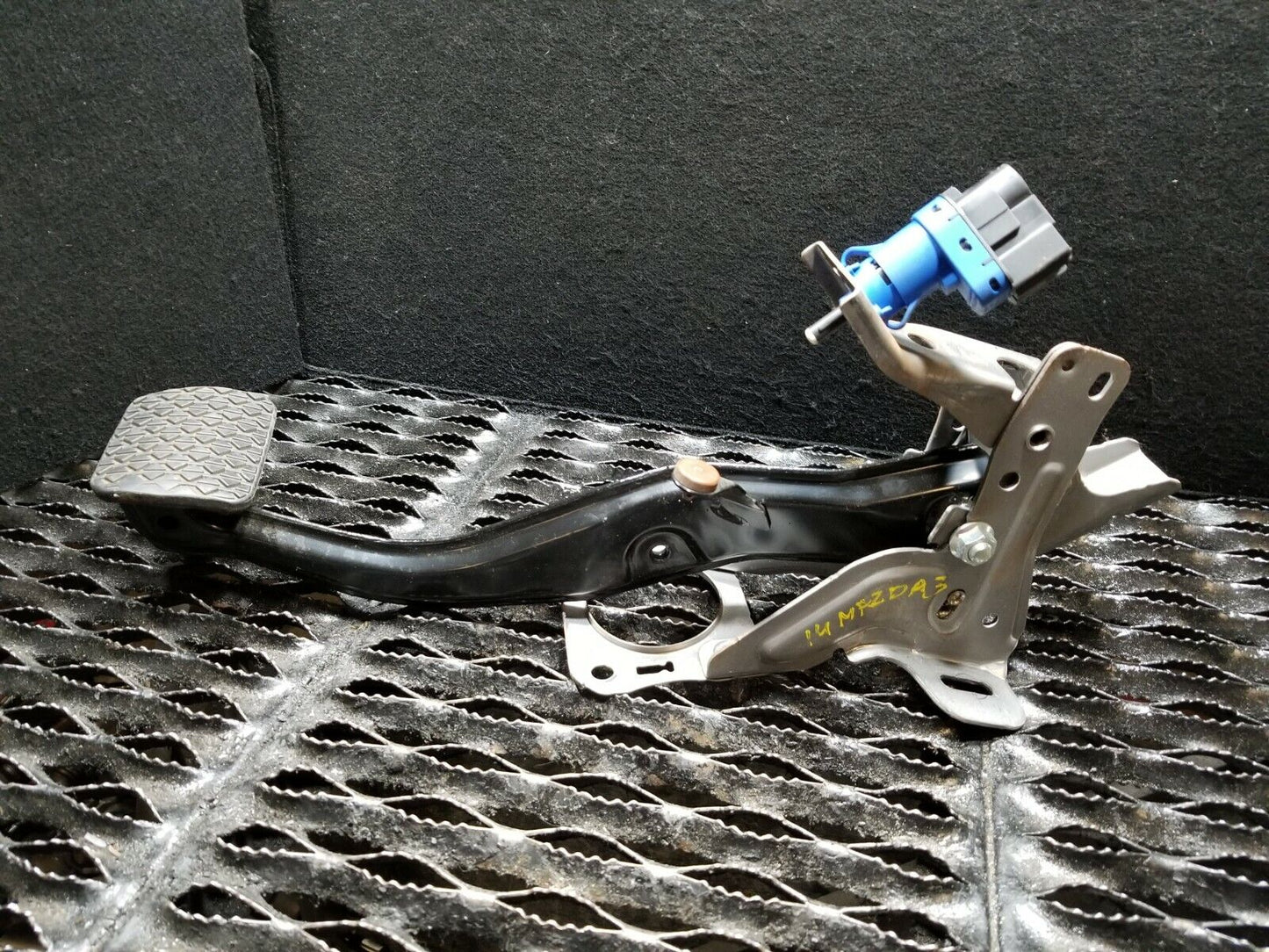 2014 2015 2016 Mazda 3 Brake Pedal W/ Switch OEM  16k