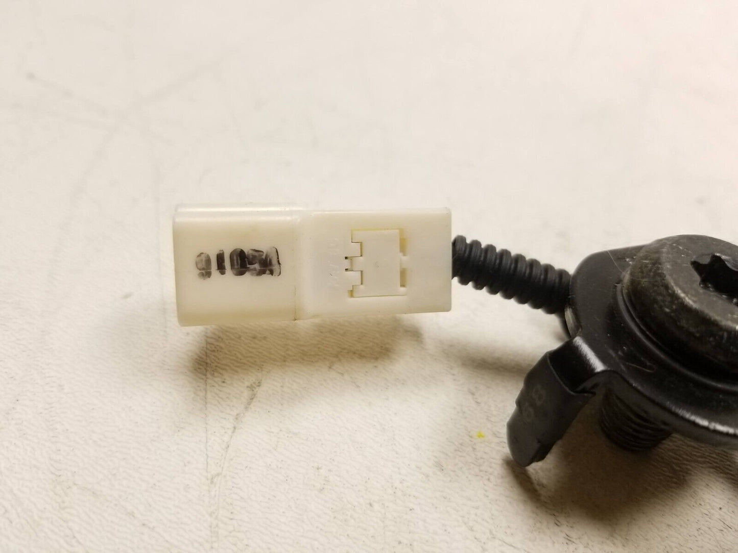 20 21 22 Hyundai Venue Front Passenger Seat Belt Buckle OEM