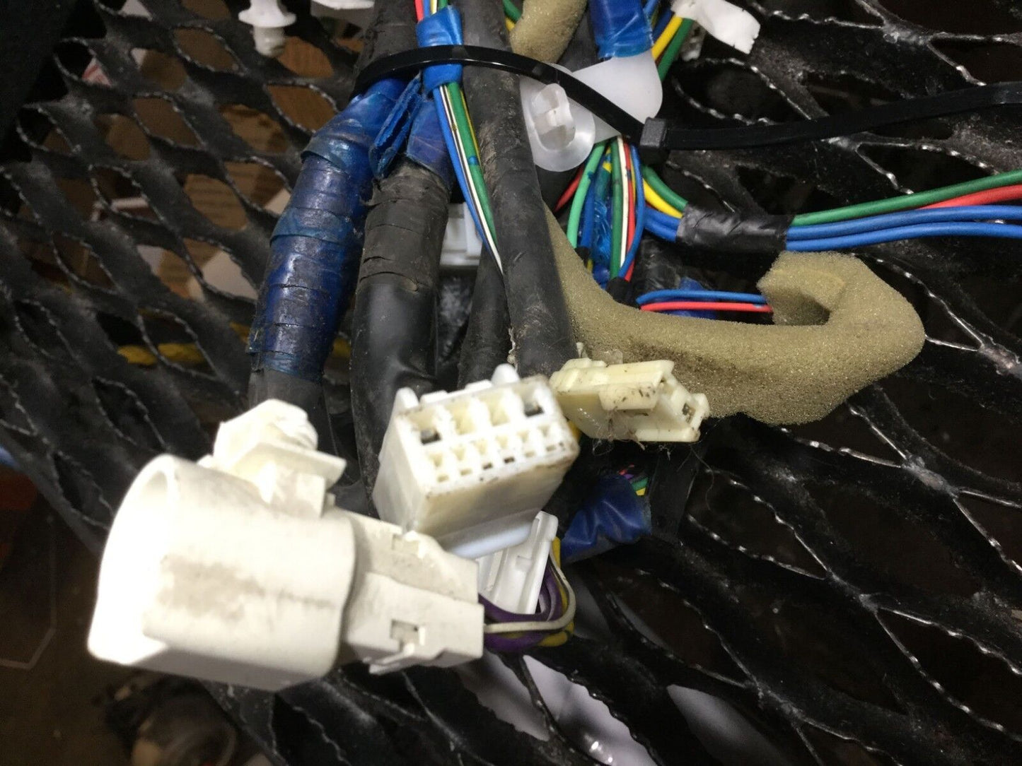 04 05 06 07 08 09 Toyota Prius Front Right Passenger Door Wire Harness   OEM