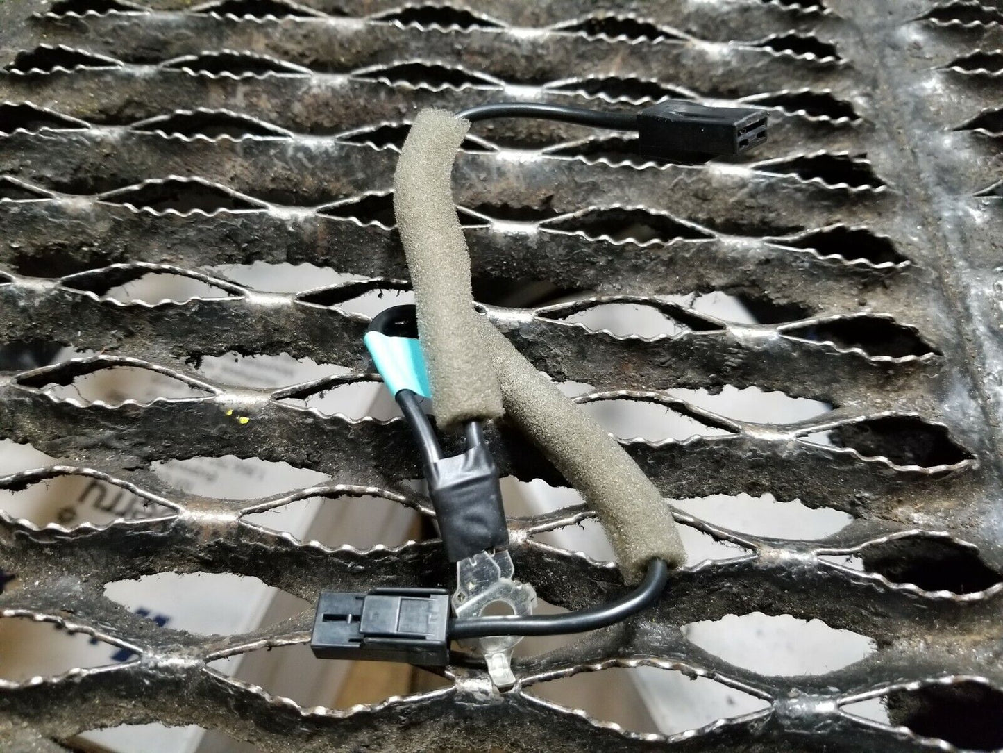 12 13 14 15 16 Hyundai Veloster Radio Antenna Ground Cable •962702v000• OEM