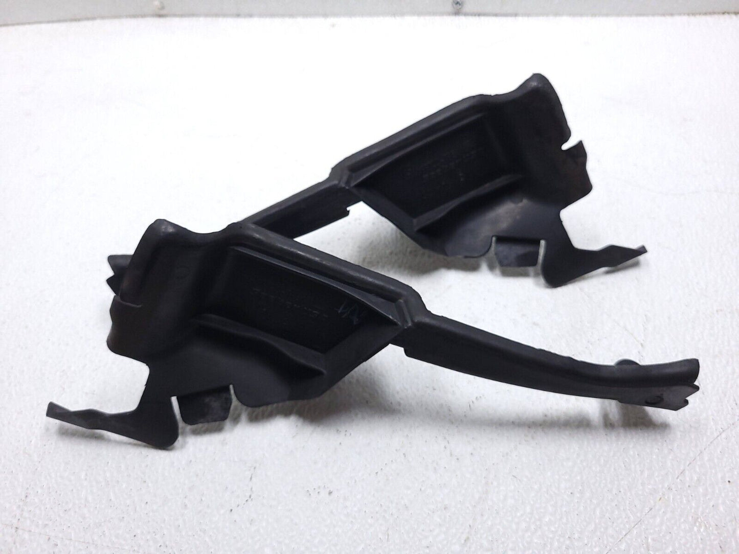 06 07 08 09 10 11 Mercedes Ml500 Front  Radiator Baffle Cover Panel Pair OEM